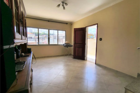 Sobrado à venda com 3 quartos, sendo 1 suíte, em Vila Polopoli, São Paulo - SP