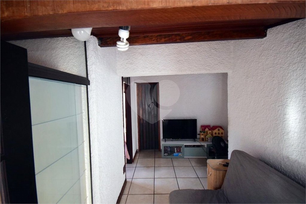 Casa à venda com 5 quartos, sendo 1 suíte, no condomínio Vivendas, Rio de Janeiro - RJ