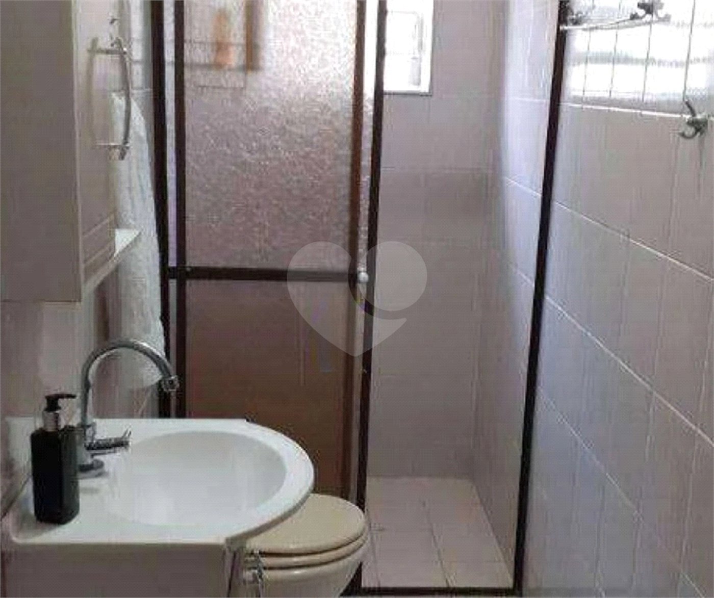Casa à venda com 3 quartos, sendo 1 suíte, em Jardim Pinheiros, São Paulo, SP
