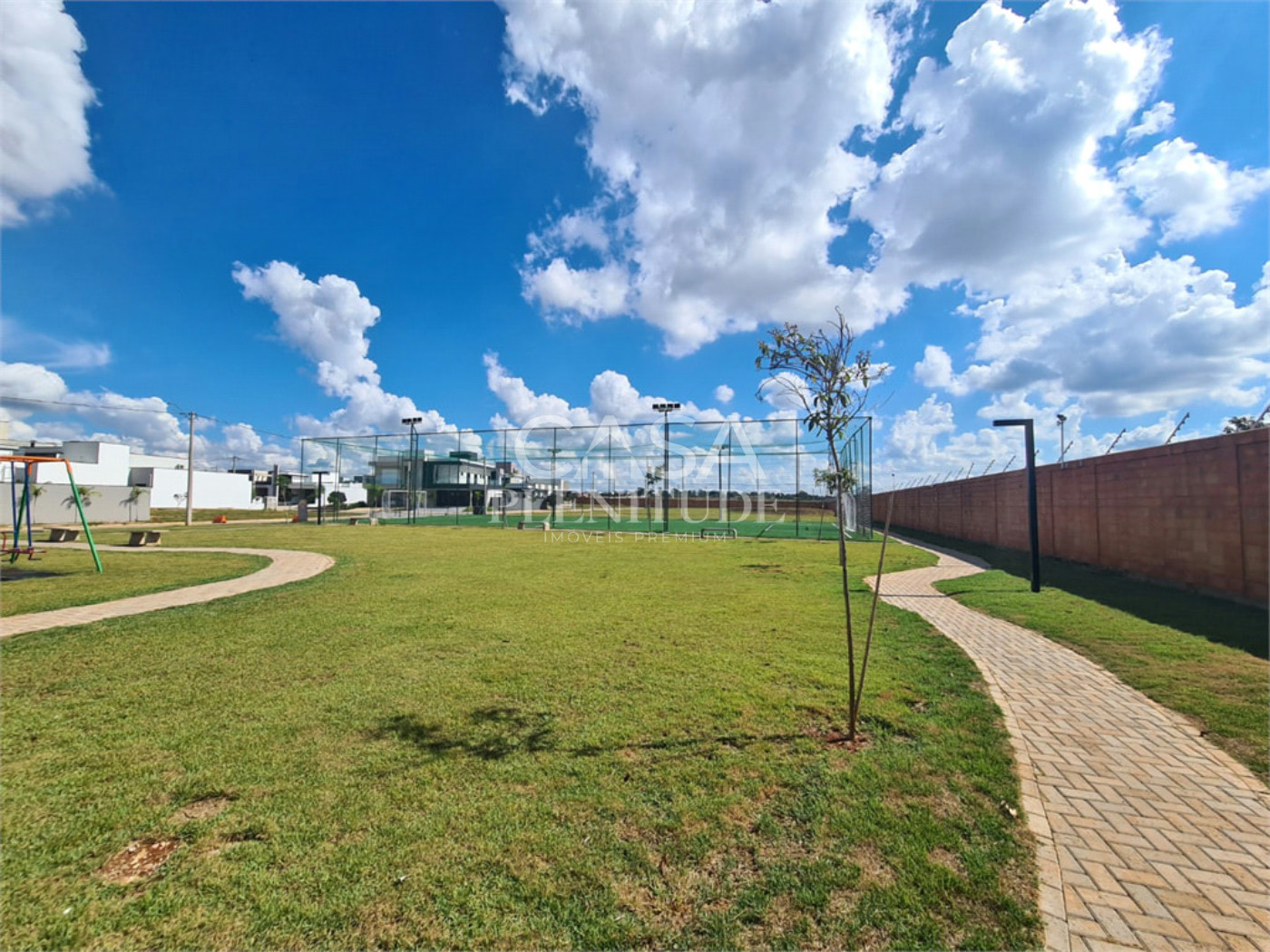 Casa em condomínio à venda com 5 quartos, sendo 3 suítes, em Wanel Ville, Sorocaba, SP