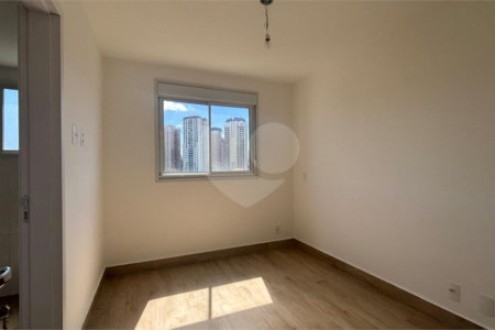 Apartamento à venda com 3 suítes em Santo Amaro, São Paulo, SP