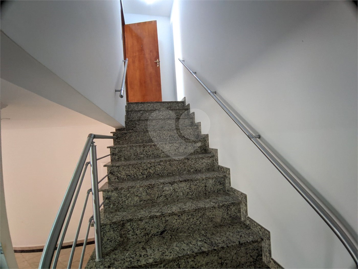 Cobertura à venda com 2 quartos, sendo 1 suíte,  em Vila Scarpelli, Santo André, SP