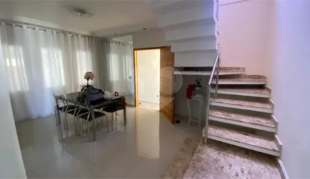 Sobrado à venda com 4 quartos, sendo 1 suíte,  em Jardim Colorado, São José dos Campos, SP