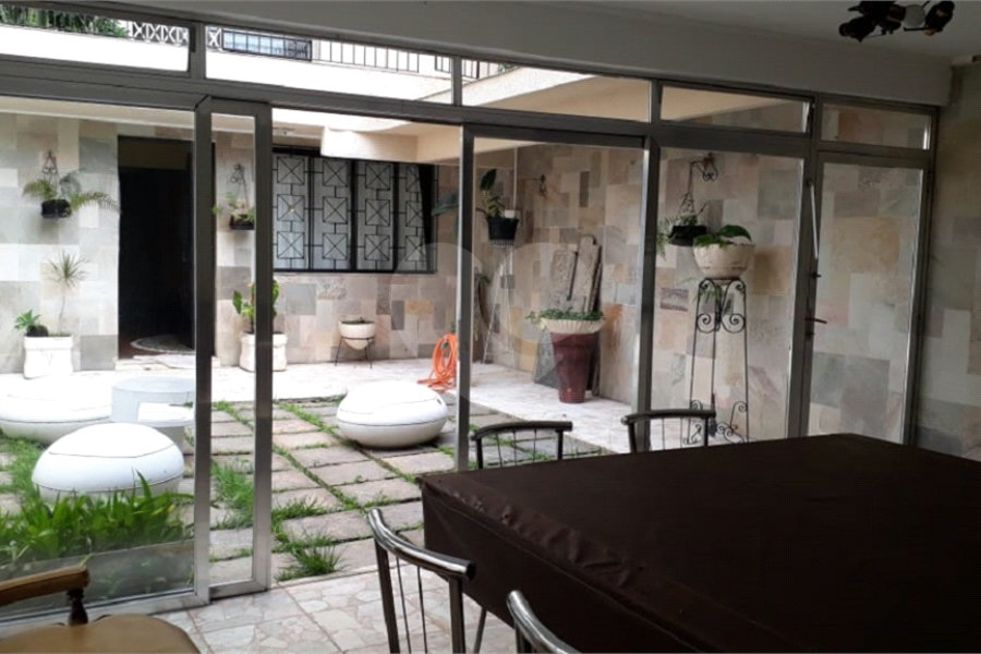 Sobrado à venda com 4 quartos, sendo 1 suíte, em Ipiranga, São Paulo, SP