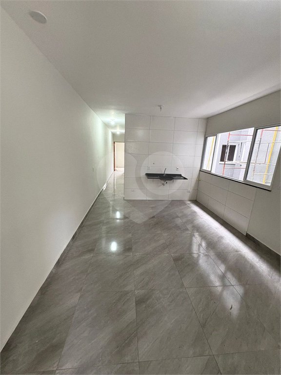Casa à venda com 3 quartos, sendo 1 suíte, no condomínio Felipe Camarao, Poá - SP