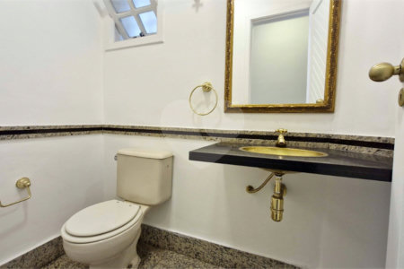 Casa à venda com 4 suítes no condomínio Jardim Vitória Régia, São Paulo - SP