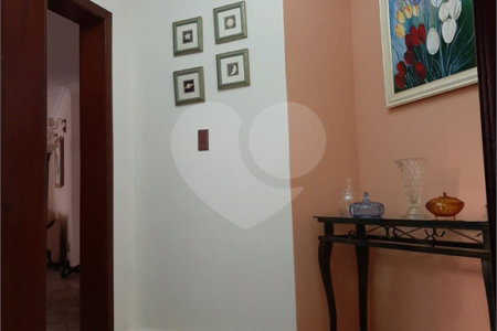 Casa Térrea à venda com 3 quartos, sendo 1 suíte, em Vila Lavínia, Mogi das Cruzes, SP