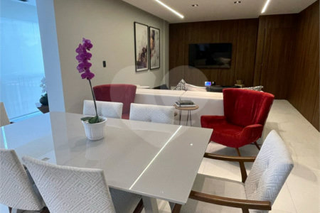 Apartamento à venda com 3 suítes em Parque Residencial Aquarius, São José dos Campos, SP