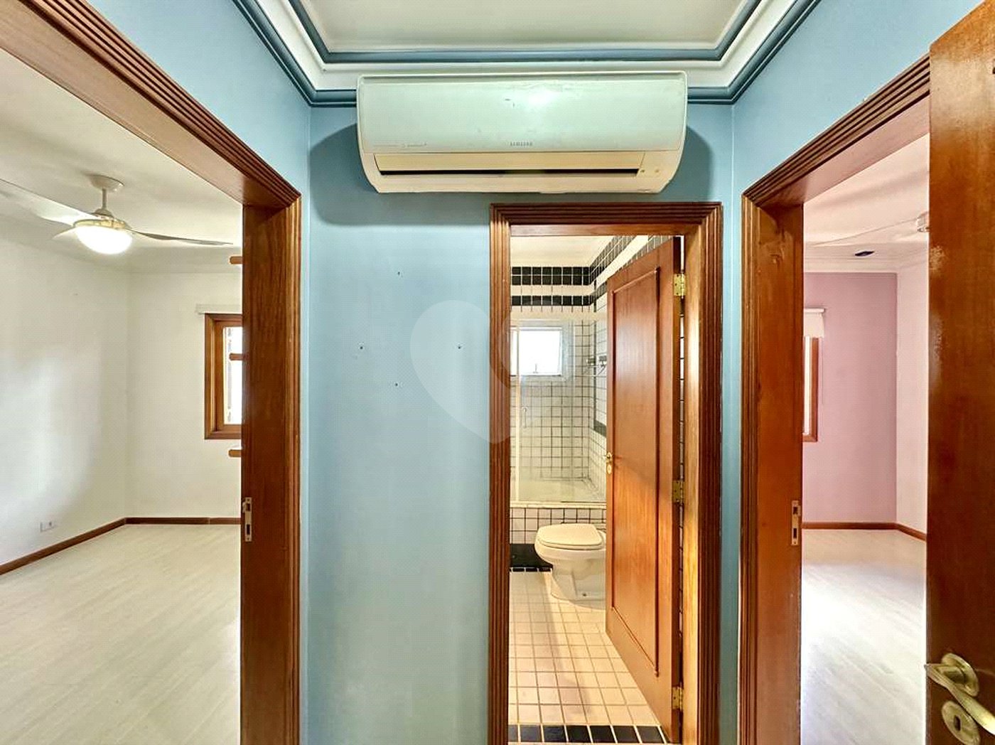 Casa à venda com 4 quartos, sendo 2 suítes,  no condomínio São Paulo Ii, Cotia - SP
