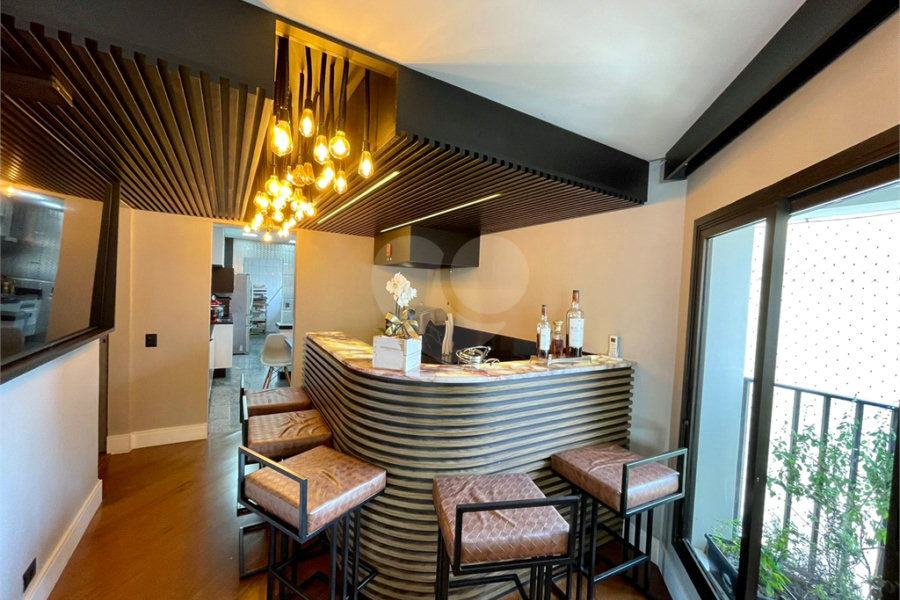 Apartamento à venda com 4 quartos, sendo 3 suítes,  em Santana, São Paulo, SP