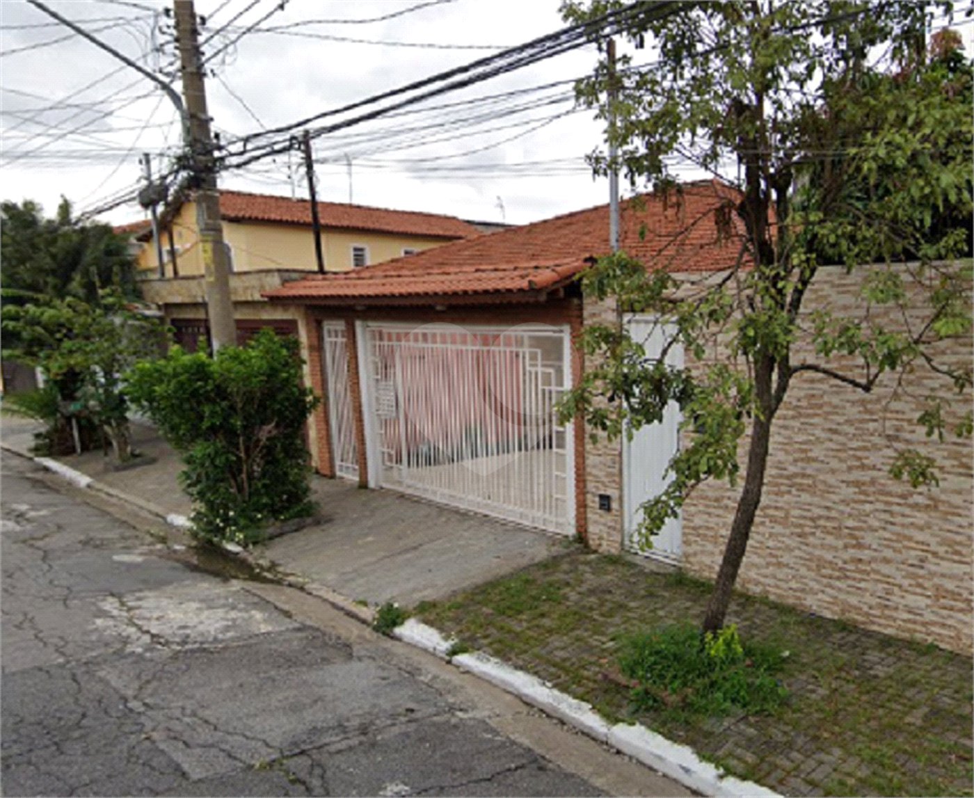 Casa à venda com 3 quartos, sendo 2 suítes,  no condomínio Não, São Paulo - SP