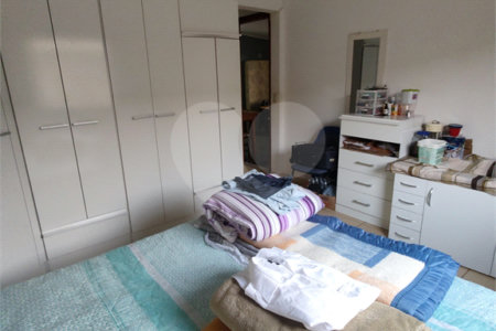 Chácara à venda com 4 quartos, sendo 1 suíte, em Vila Santa Helena, Atibaia, SP