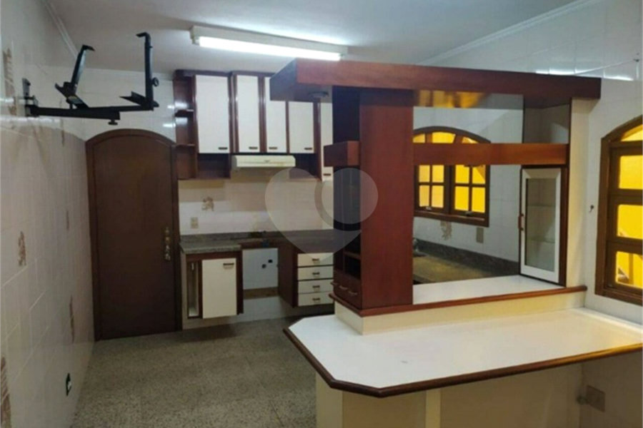 Sobrado à venda com 3 quartos, sendo 1 suíte, em Jardim Bom Clima, Guarulhos, SP