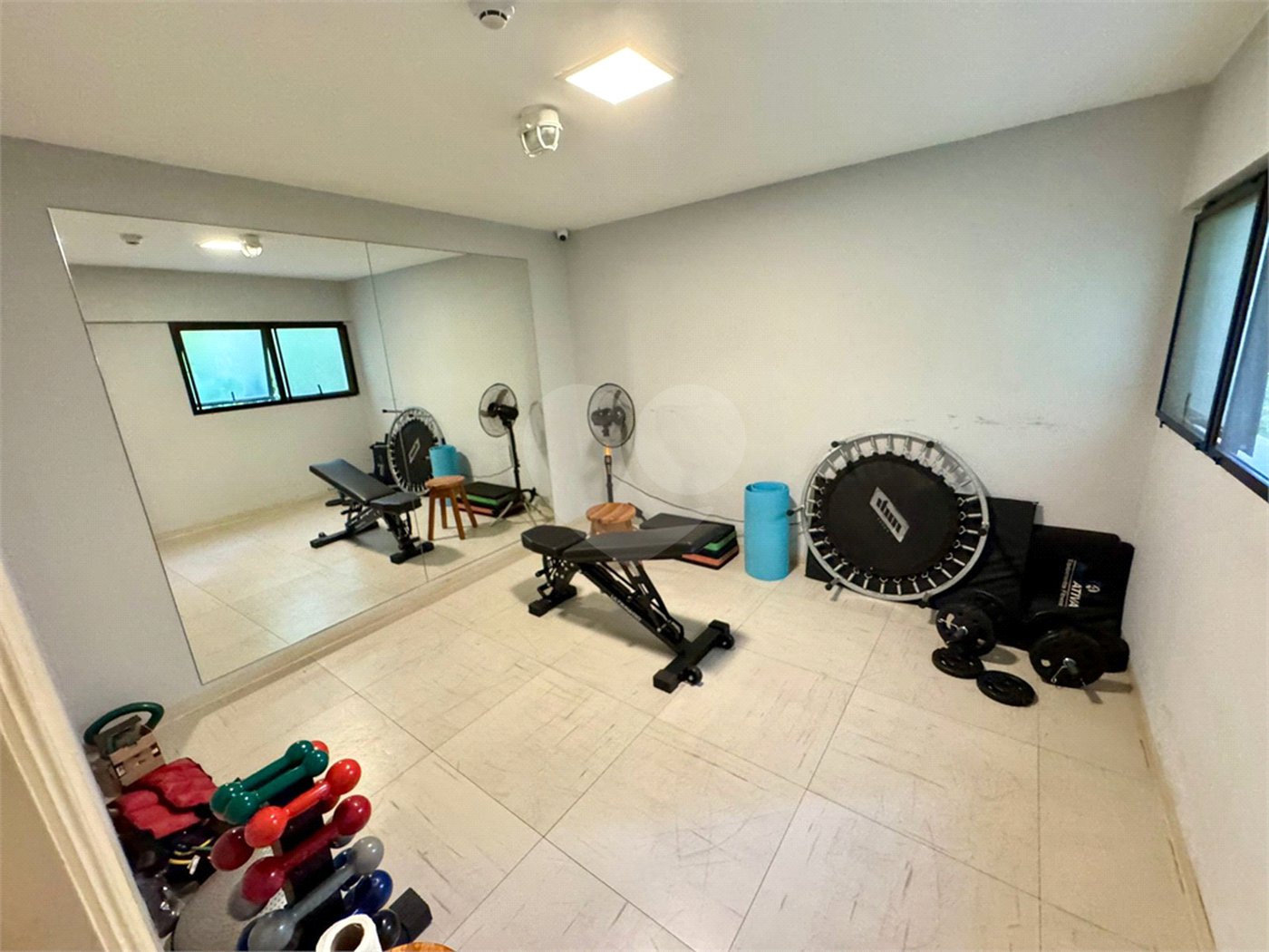 Apartamento à venda com 4 quartos, sendo 2 suítes,  em Pinheiros, São Paulo, SP