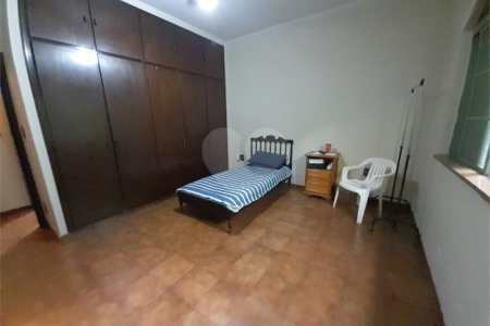 Casa à venda com 5 quartos, sendo 1 suíte,  em Jardim Anhangüera, Ribeirão Preto, SP