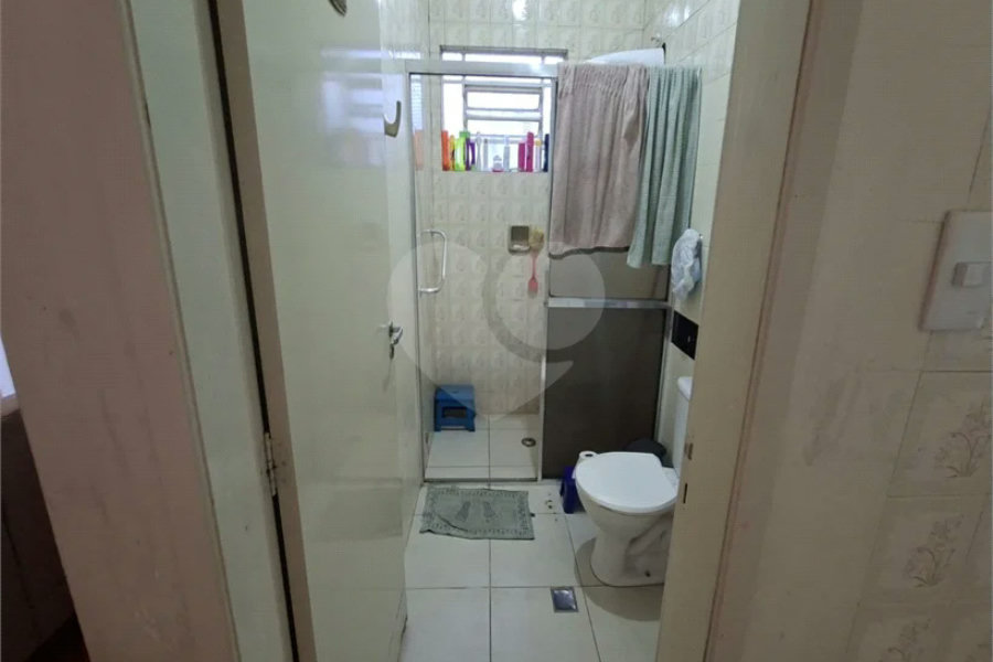 Casa Térrea à venda com 5 quartos, sendo 1 suíte,  em Chora Menino, São Paulo, SP