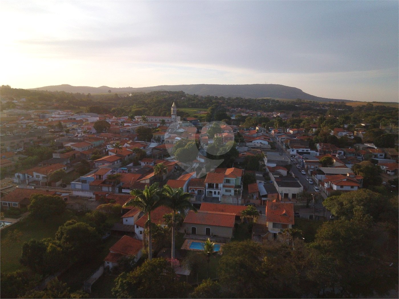 Casa à venda com 3 quartos, sendo 1 suíte, no Centro, Araçoiaba da Serra, SP
