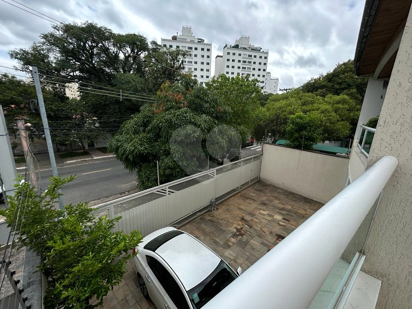 Sobrado à venda ou para alugar com 5 suítes em Bela Aliança, São Paulo, SP