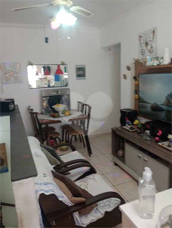 Casa à venda com 3 quartos, sendo 1 suíte,  no Centro, Mogi das Cruzes, SP
