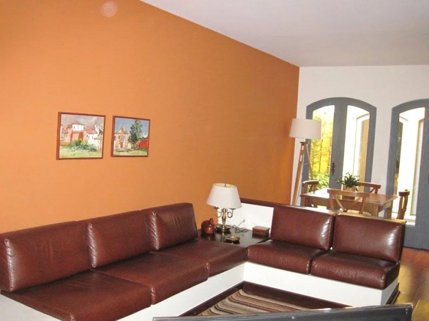 Casa à venda com 4 quartos, sendo 2 suítes, em Jardim Leonor, São Paulo, SP