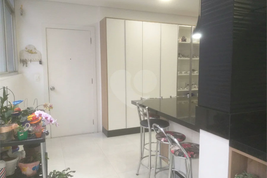 Apartamento à venda com 3 quartos, sendo 1 suíte, em Paraíso, São Paulo, SP
