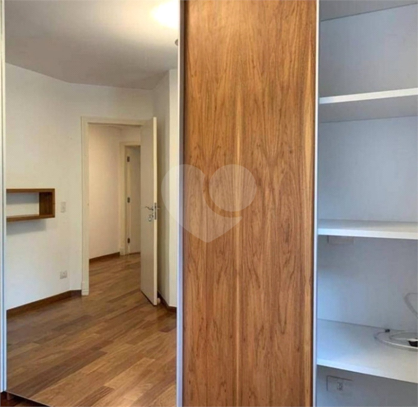 Casa à venda com 3 suítes no condomínio Brooklin Hills, São Paulo - SP