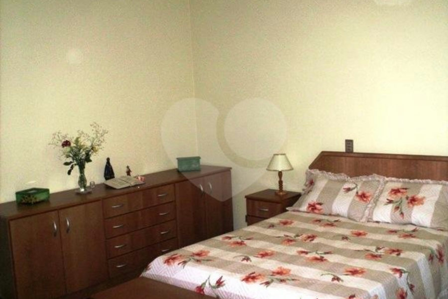 Sobrado à venda com 3 quartos, sendo 1 suíte, em Vila Medeiros, São Paulo, SP