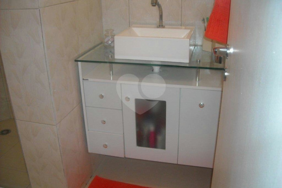 Apartamento à venda com 4 quartos, sendo 1 suíte, em Enseada, Guarujá, SP