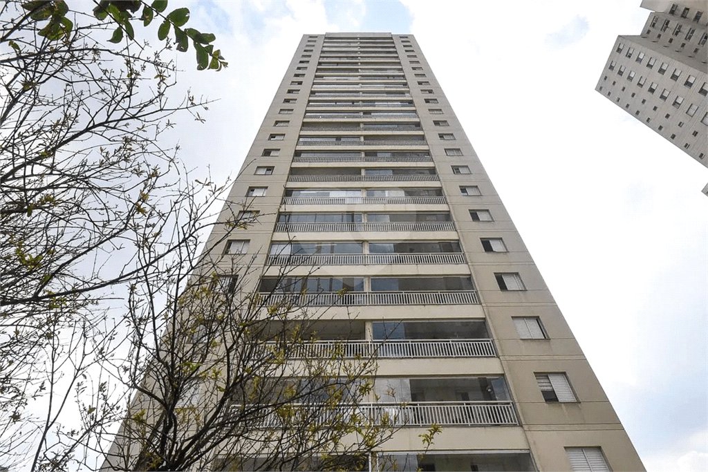 Apartamento à venda com 3 suítes em Lar São Paulo, São Paulo, SP