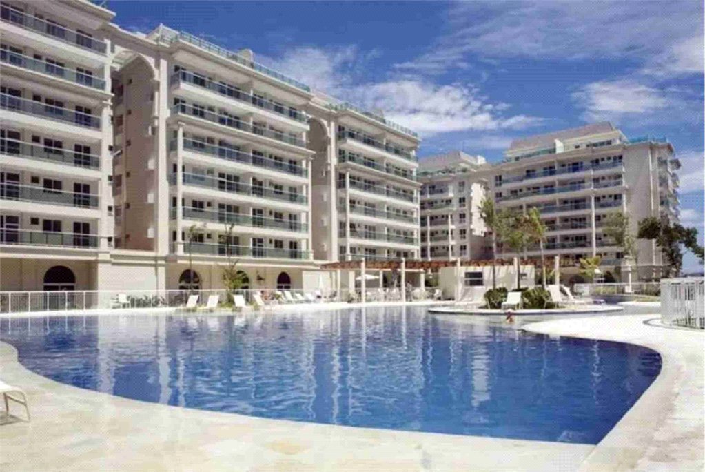 Apartamento à venda com 3 quartos, sendo 2 suítes, em Barra da Tijuca, Rio de Janeiro, RJ