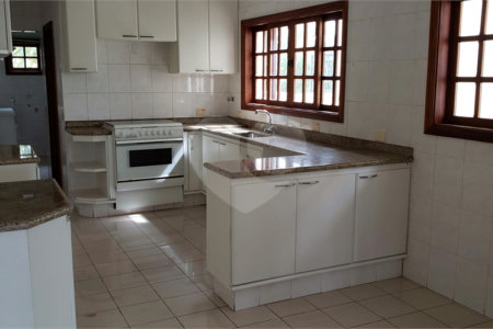 Casa à venda com 4 suítes no condomínio Real Park, Mogi das Cruzes - SP