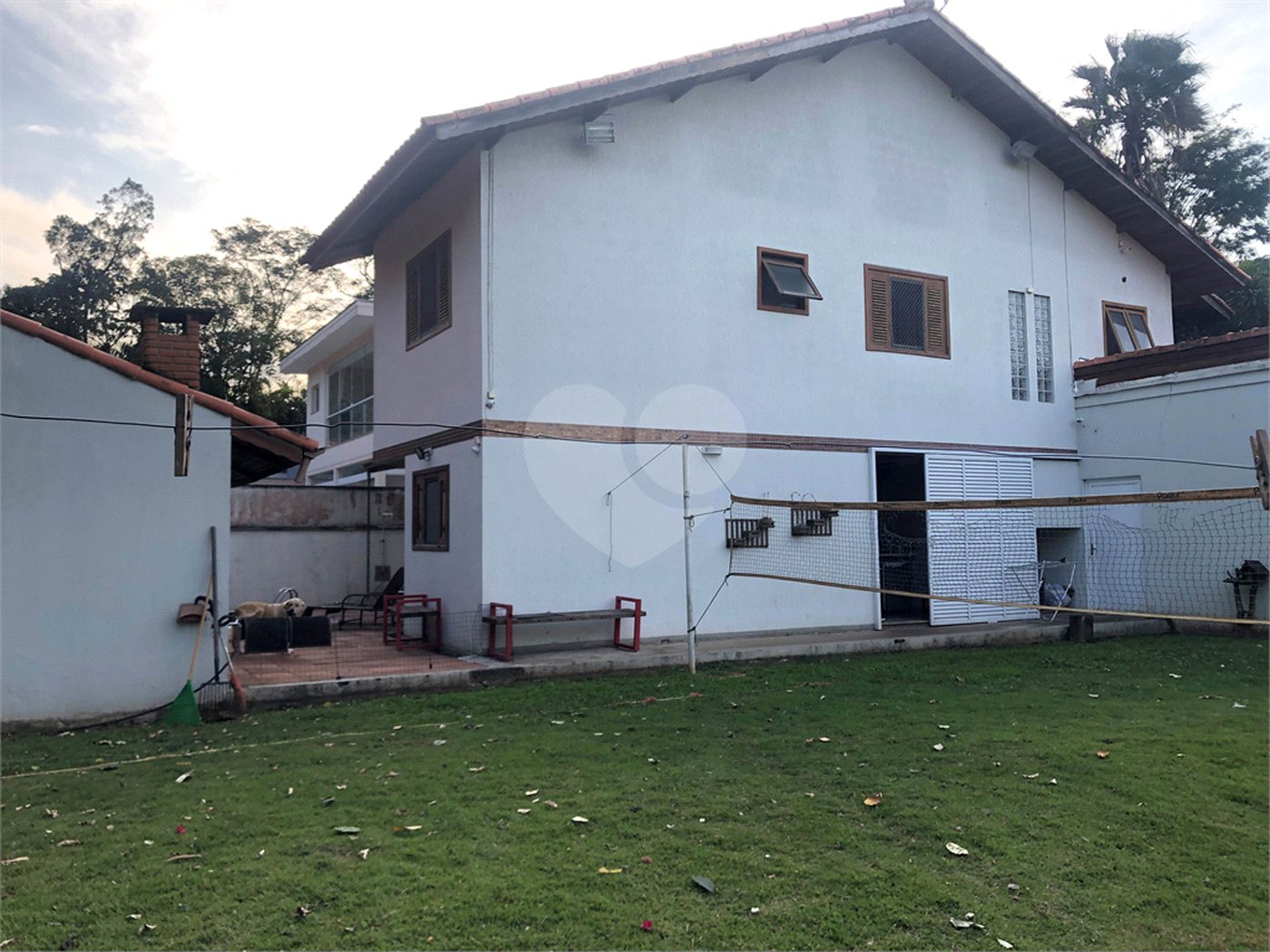 Casa à venda com 3 quartos, sendo 2 suítes,  no condomínio Aruã, Mogi das Cruzes - SP