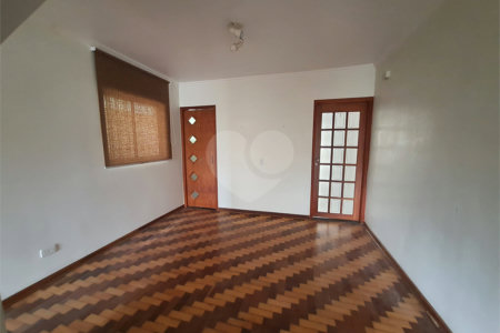 Sobrado à venda com 3 quartos, sendo 1 suíte,  em Jardim Bonfiglioli, São Paulo, SP