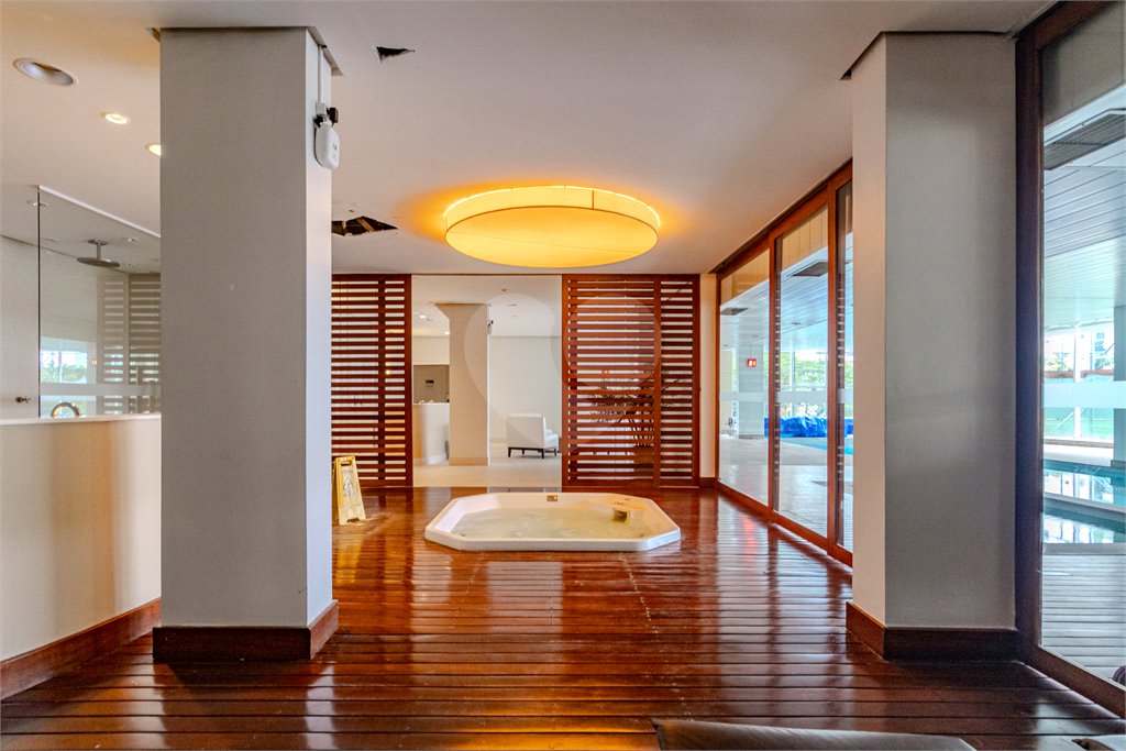 Apartamento à venda com 4 suítes em Campo Belo, São Paulo, SP