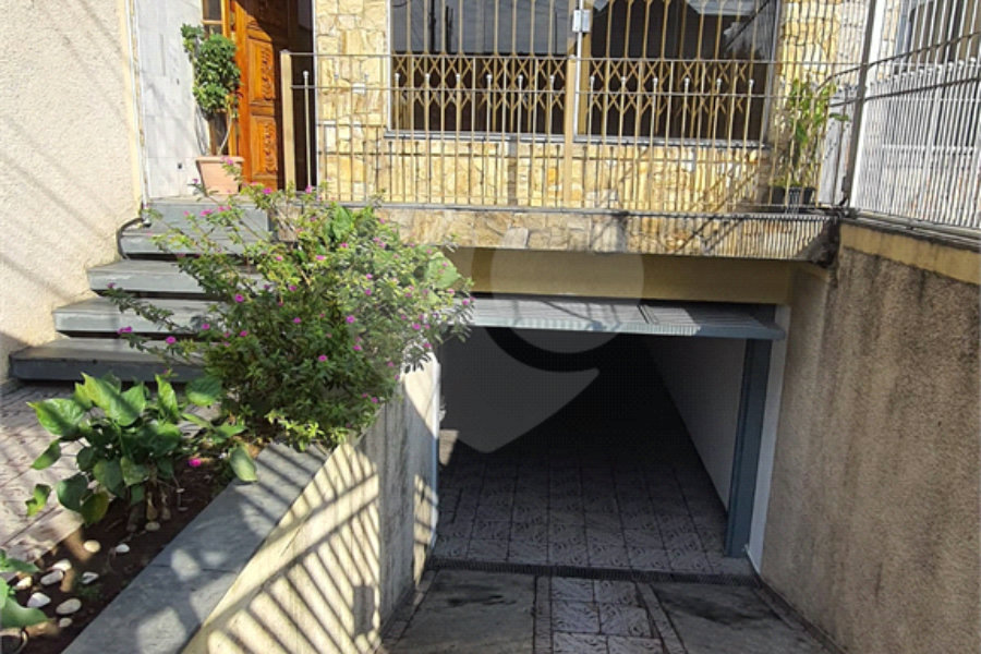 Sobrado à venda com 4 quartos, sendo 1 suíte, em Vila Pereira Barreto, São Paulo, SP
