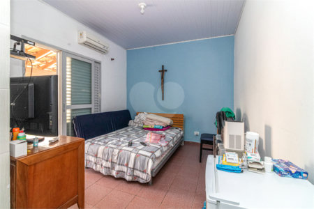 Casa Térrea à venda com 9 quartos, sendo 3 suítes, em Vila Romana, São Paulo, SP