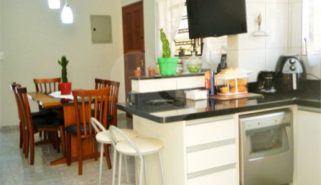 Sobrado à venda com 3 quartos, sendo 1 suíte,  em Vila Brasilina, São Paulo, SP