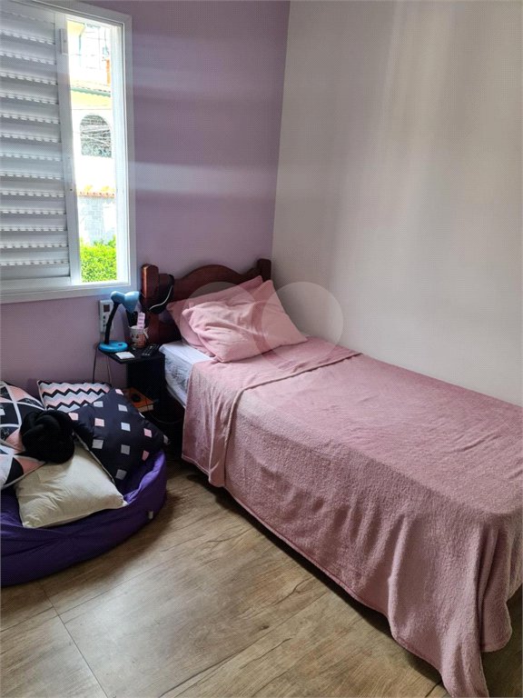 Sobrado à venda com 3 suítes em Horto, São Paulo, SP