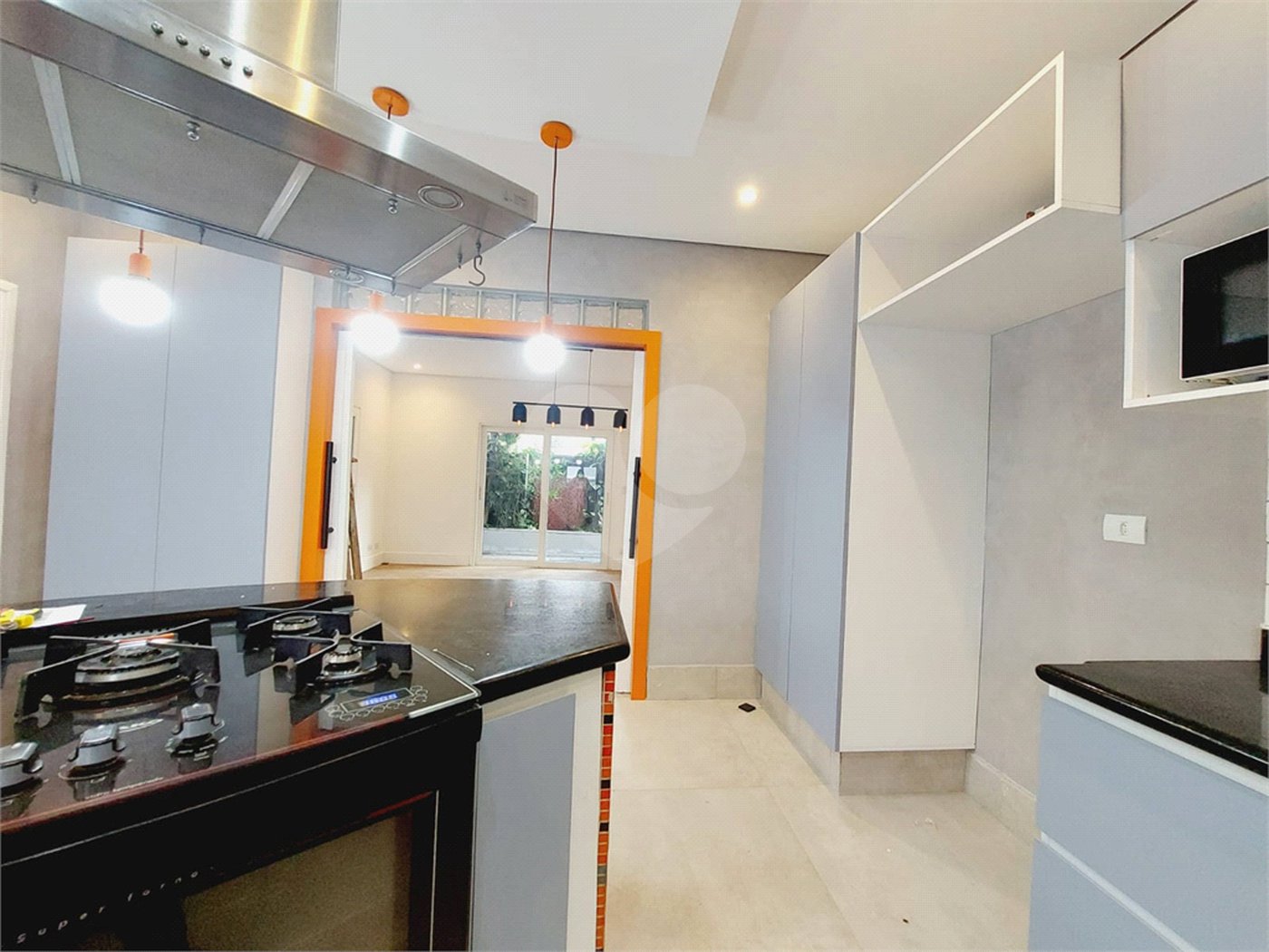 Casa à venda com 3 suítes em Lapa, São Paulo, SP