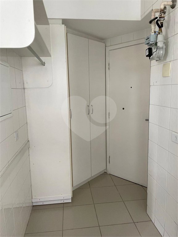 Apartamento à venda com 3 suítes em Campo Belo, São Paulo, SP