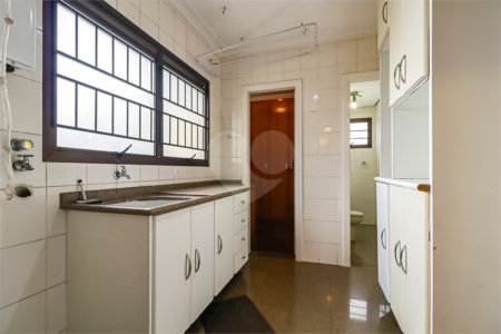 Apartamento à venda com 4 quartos, sendo 3 suítes, em Brooklin Paulista, São Paulo, SP