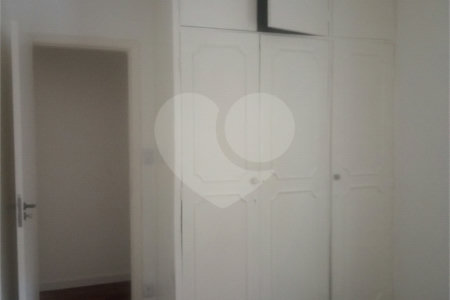 Casa de Vila à venda com 4 quartos, sendo 1 suíte, em Vila Olímpia, São Paulo, SP