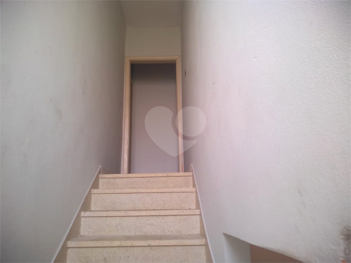 Sobrado à venda com 3 quartos em Vila Nivi, São Paulo, SP