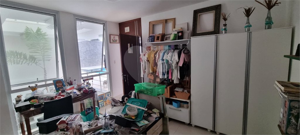 Casa à venda com 5 quartos, sendo 2 suítes, no condomínio Swiss Park, São Bernardo do Campo - SP