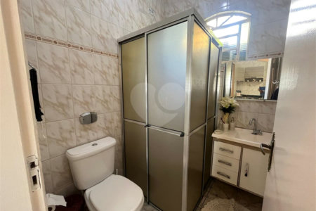 Casa à venda com 2 quartos, sendo 1 suíte, no Centro, Sarapuí, SP