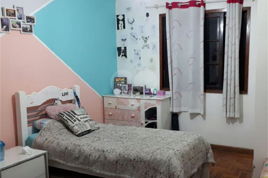Sobrado à venda com 2 quartos em Tremembé, São Paulo, SP