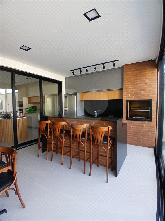Casa à venda com 3 suítes em Pinheirinho, Vinhedo, SP