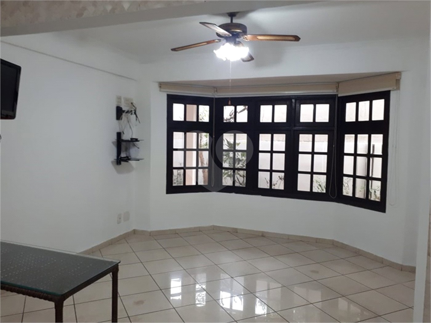 Sobrado à venda com 5 quartos, sendo 3 suítes, em Tremembé, São Paulo, SP