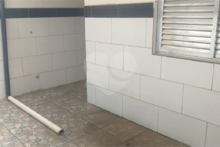 Sobrado à venda com 2 quartos em Sumarezinho, São Paulo, SP
