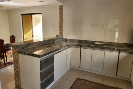Casa à venda ou para alugar com 3 quartos, sendo 1 suíte, em Jardim Primavera, Araraquara, SP
